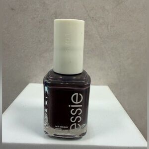 🩷5/$10 Essie Dark Purple Nail Polish